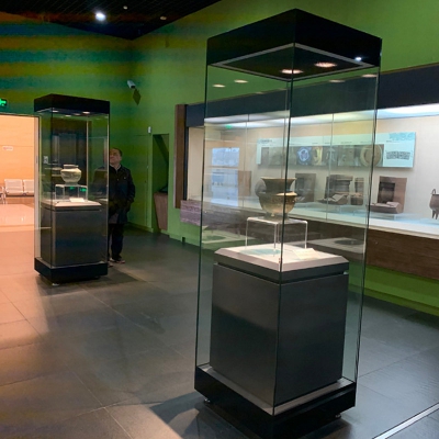 museum display cabinet2 museum display cabinet2